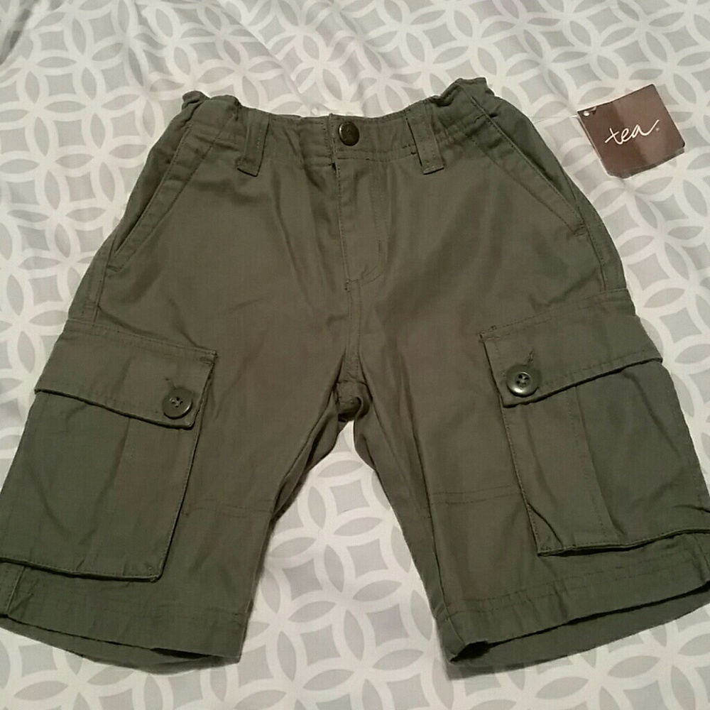 NWT Tea Collection cargo shorts, size 6